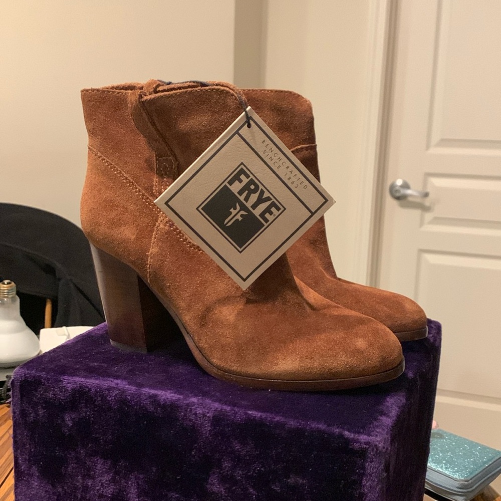 Frye brown suede ankle boots!